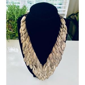 29” cluster of leaves vintage necklace